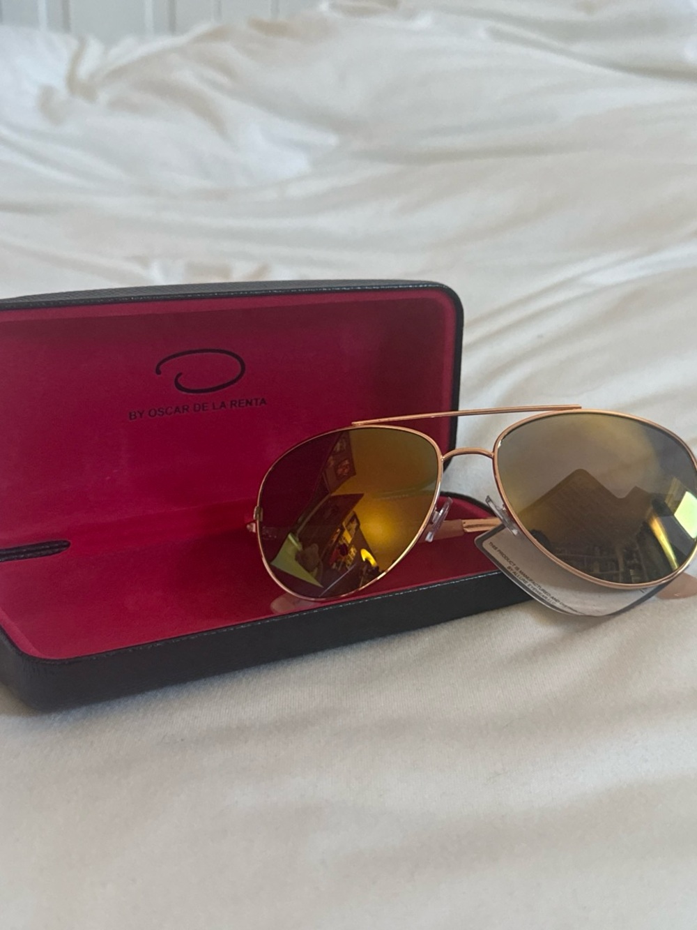 Oscar de la Renta Gold Aviator Sunglasses with Amber Lenses NWT!!